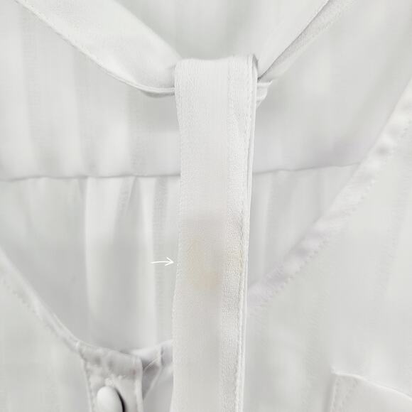 Torrid White Pleated Long-sleeve Button-down Blouse Tie-Neck Womens Torrid 0 (L) - Picture 6 of 8